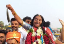 Bigg boss: ಬಿಗ್ ಬಾಸ್ 12 ರನ್ನರ್ ಅಪ್: ಬಂಗುಡೆ ಮೀನು ಹಿಡಿದು ರಕ್ಷಿತಾ ಮೆರವಣಿಗೆ